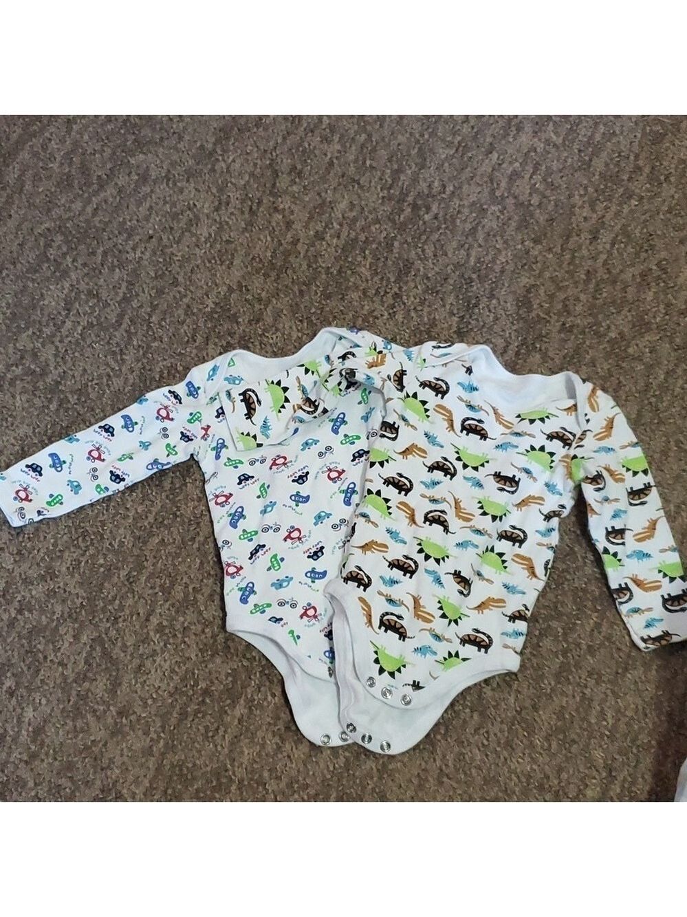 2 pieces size size 12 month onesies